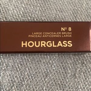 Hourglass concealer brush